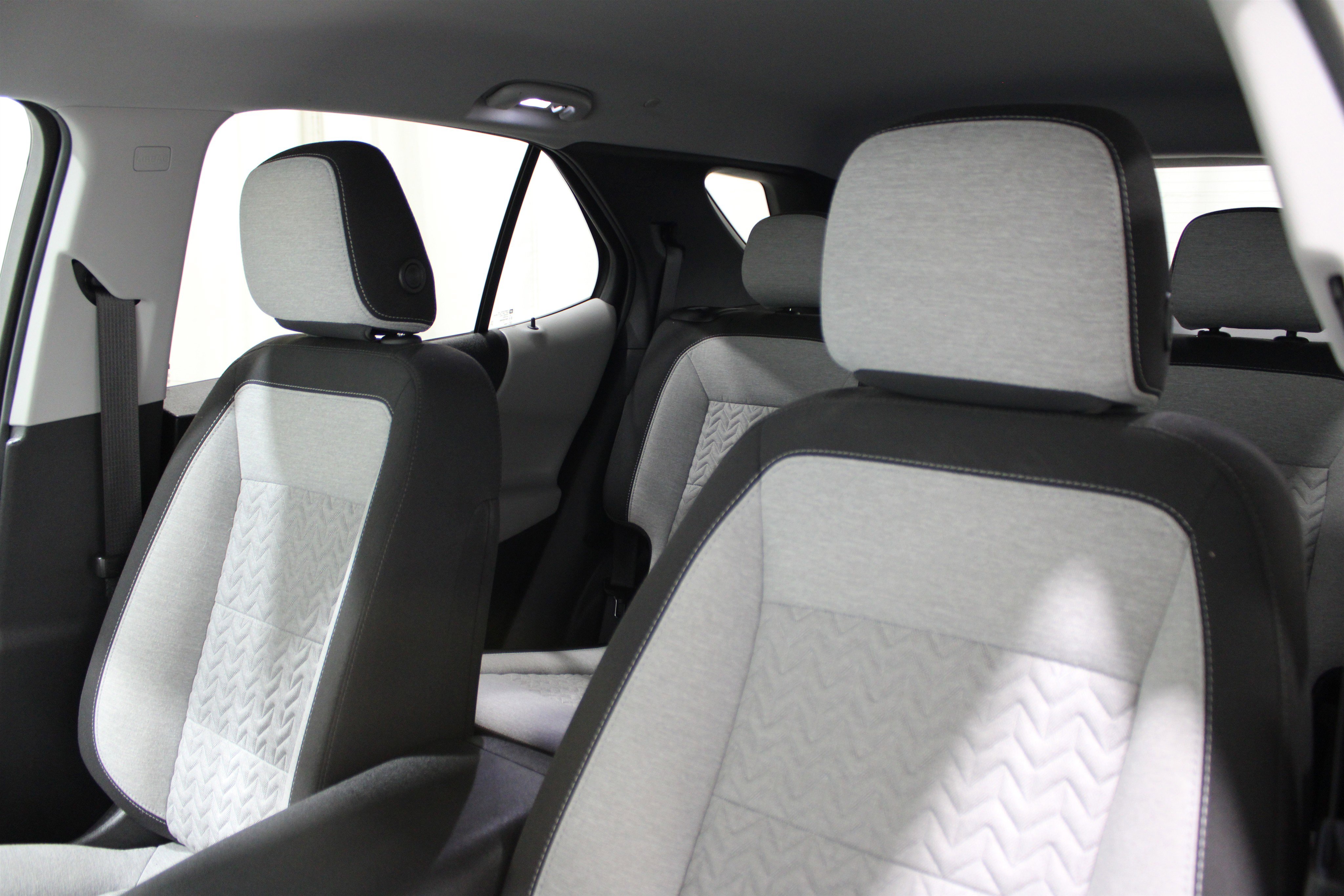 2023 Chevrolet Equinox LS photo 4