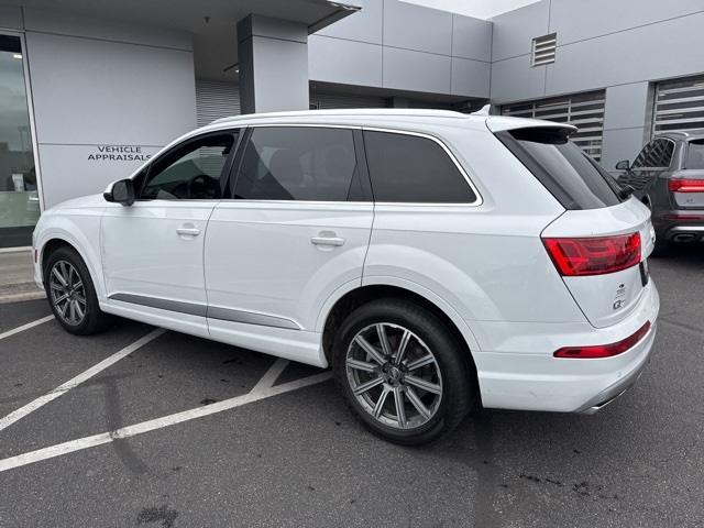 2018 Audi Q7 3.0T Premium Plus photo 2