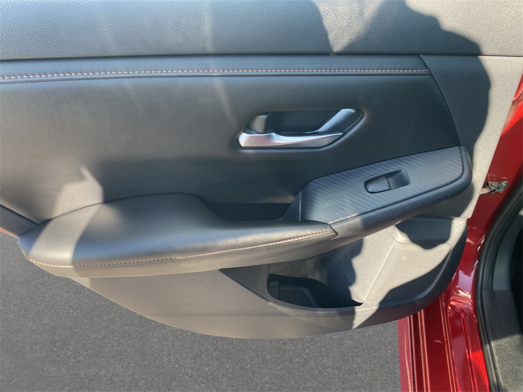 2022 Nissan Sentra SR photo 22