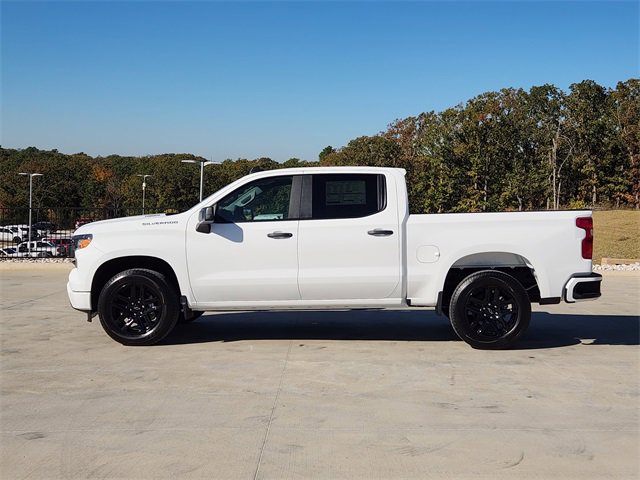 2026 Chevrolet Silverado 1500 Custom photo 3