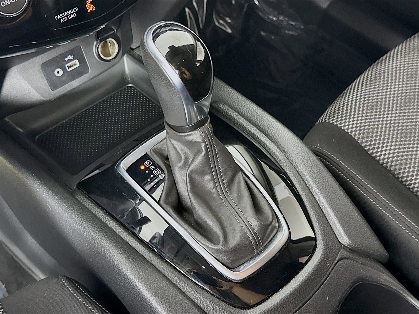 2020 Nissan Rogue Sport SV photo 17