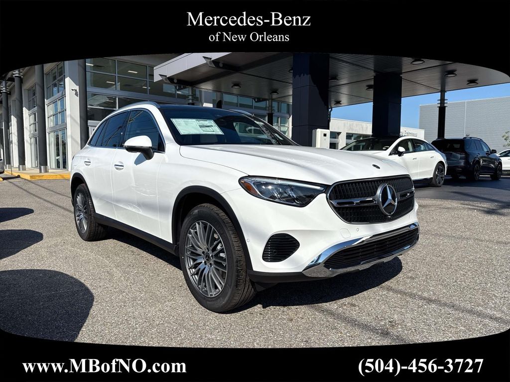 2026 Mercedes-Benz GLC Base's photo