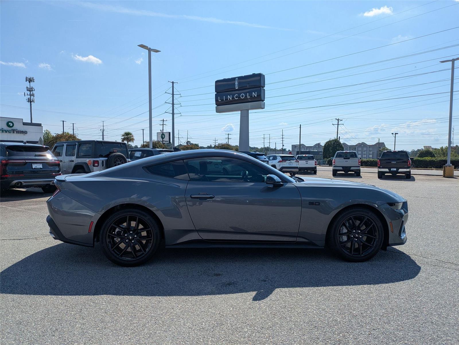 2025 Ford Mustang GT Premium photo 4