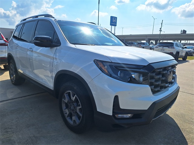 2023 Honda Passport TrailSport photo 3