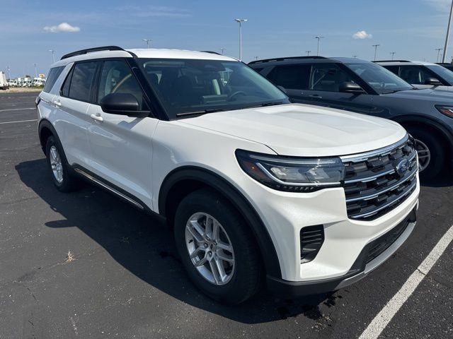 2025 Ford Explorer photo 19