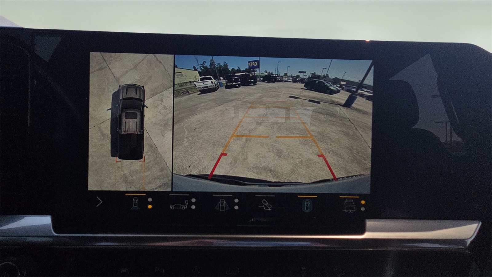 2022 Chevrolet Silverado 1500 High Country photo 40