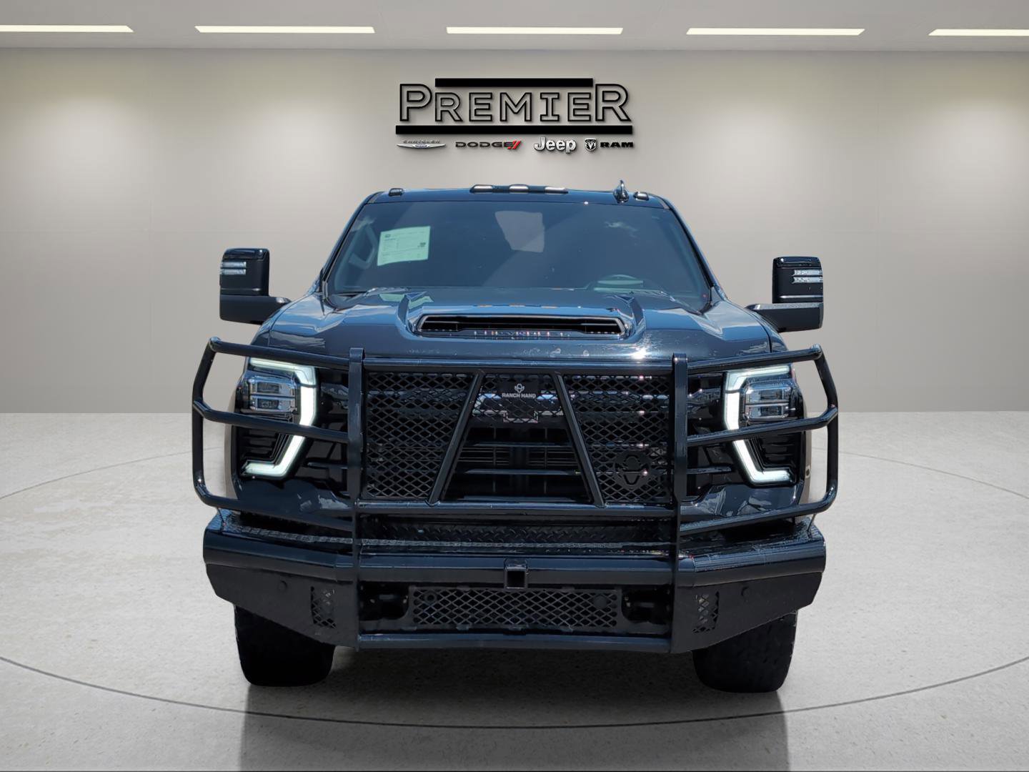 2024 Chevrolet Silverado 2500HD LTZ photo 2