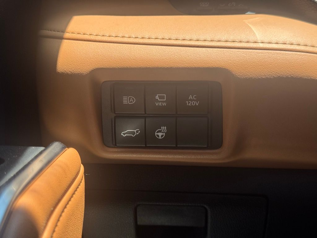 2023 Toyota Highlander Hybrid Platinum photo 23