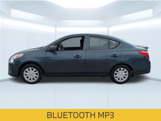 2015 Nissan Versa 1.6 Plus photo 2