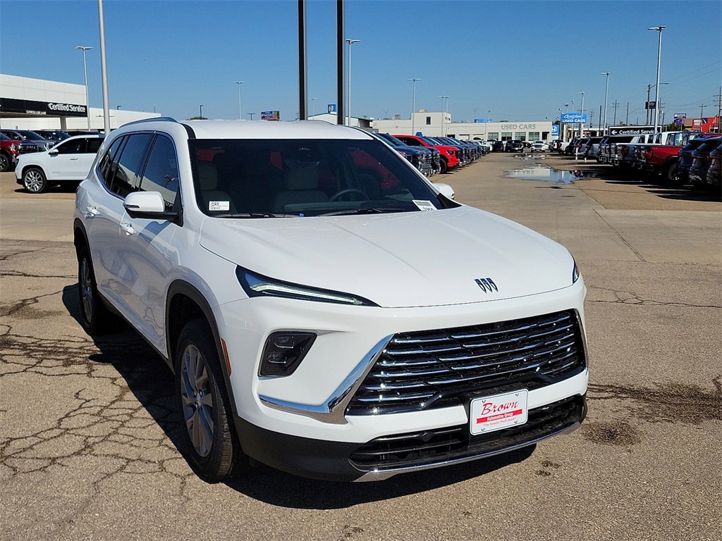 2026 Buick Enclave Preferred photo 2