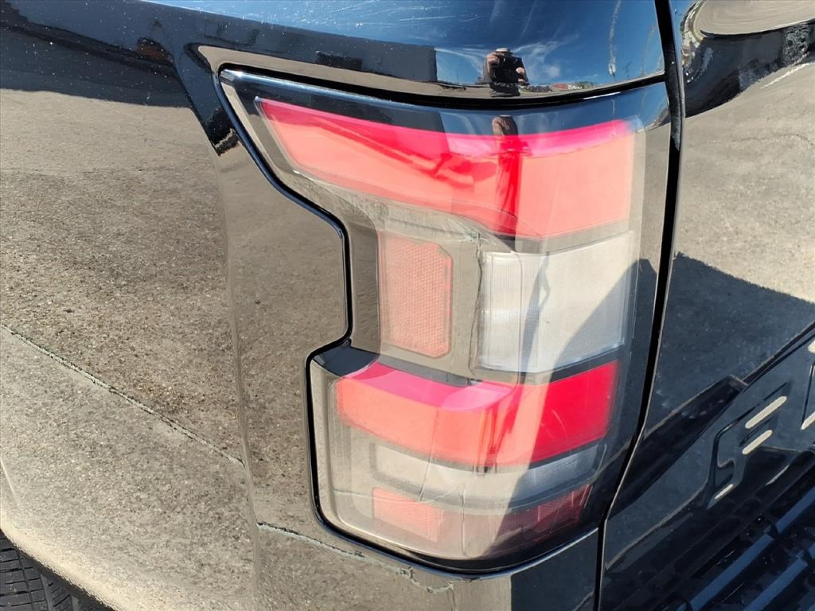 2023 Nissan Frontier SV Black at Robbins Nissan