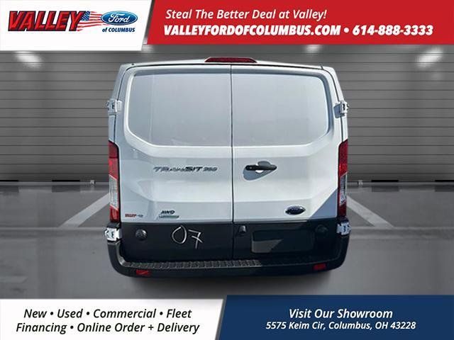2025 Ford Transit photo 4