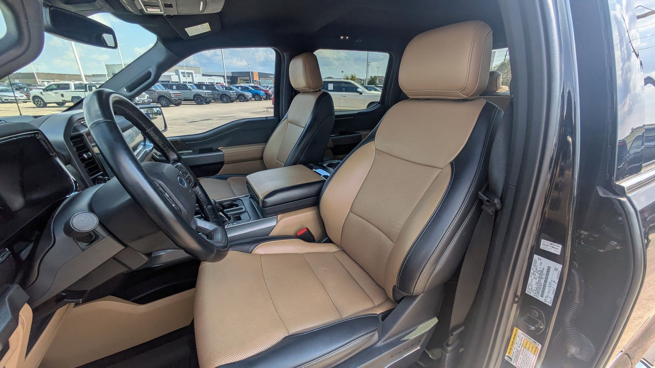 2021 Ford F-150 Lariat photo 14