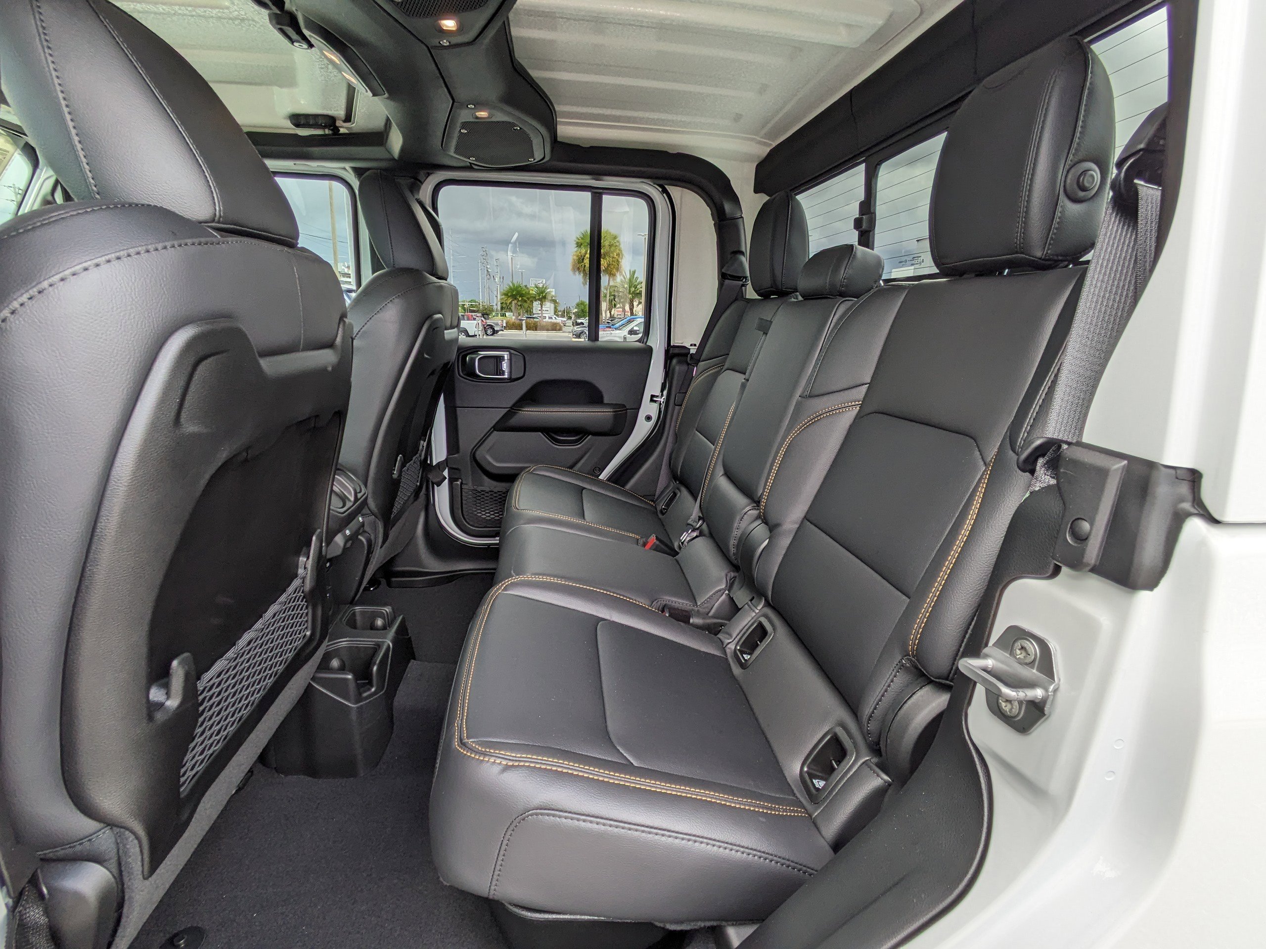 2025 Jeep Gladiator Sport photo 12