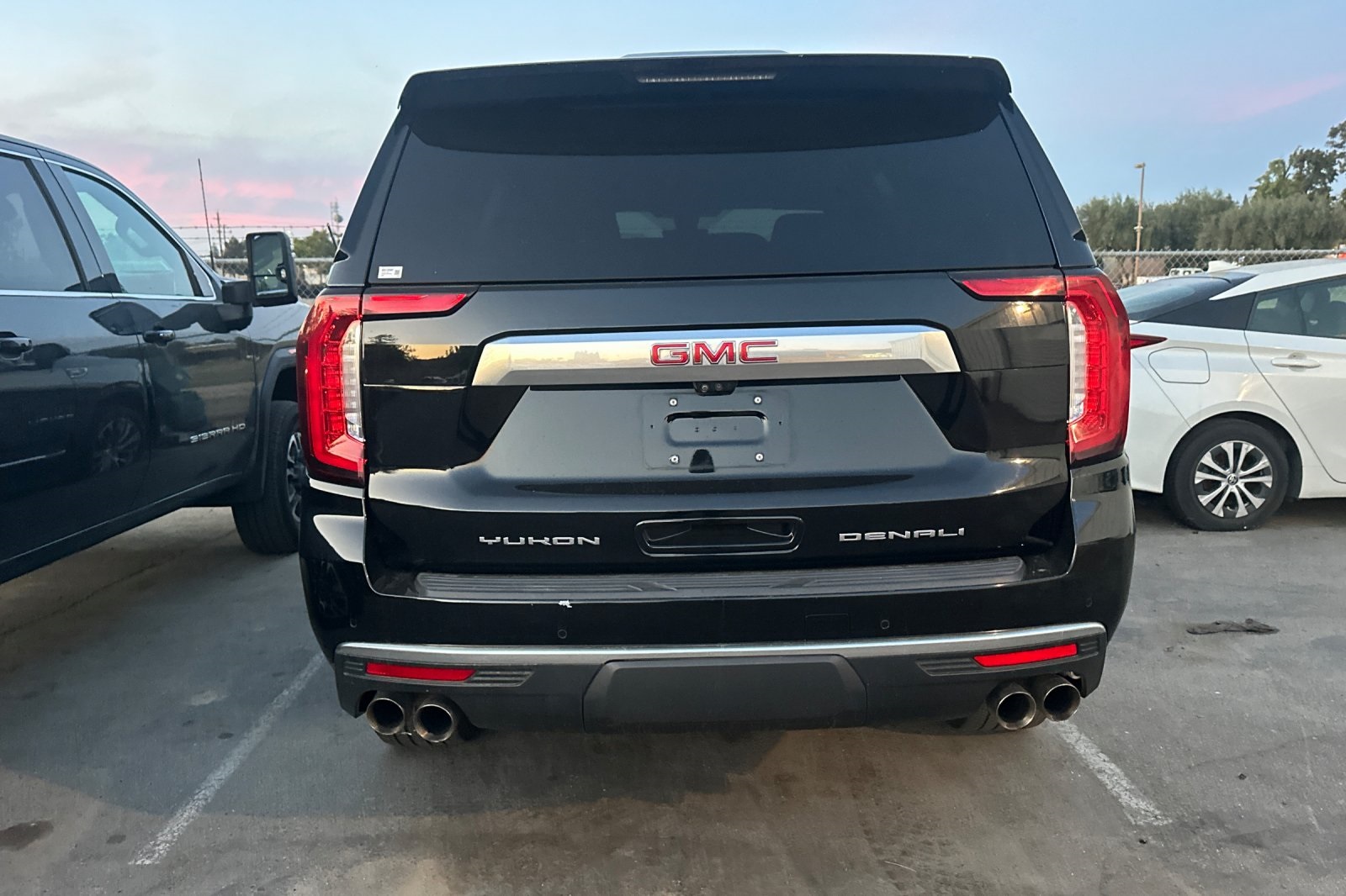 2021 Gmc Yukon Denali photo 4