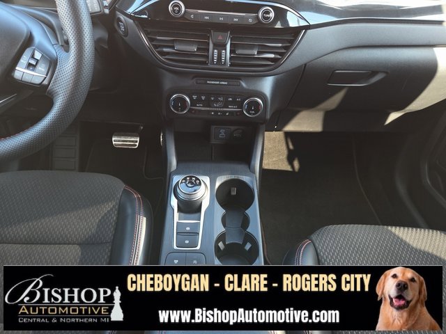 2023 Ford Escape ST-Line photo 17
