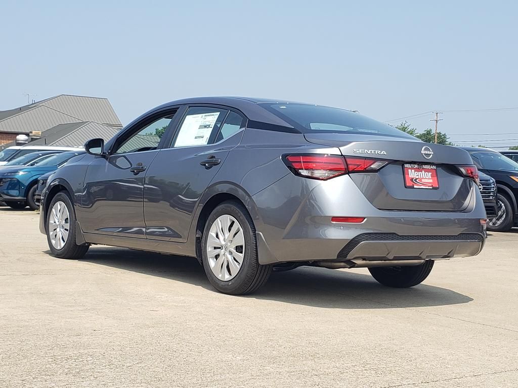 2025 Nissan Sentra S photo 4