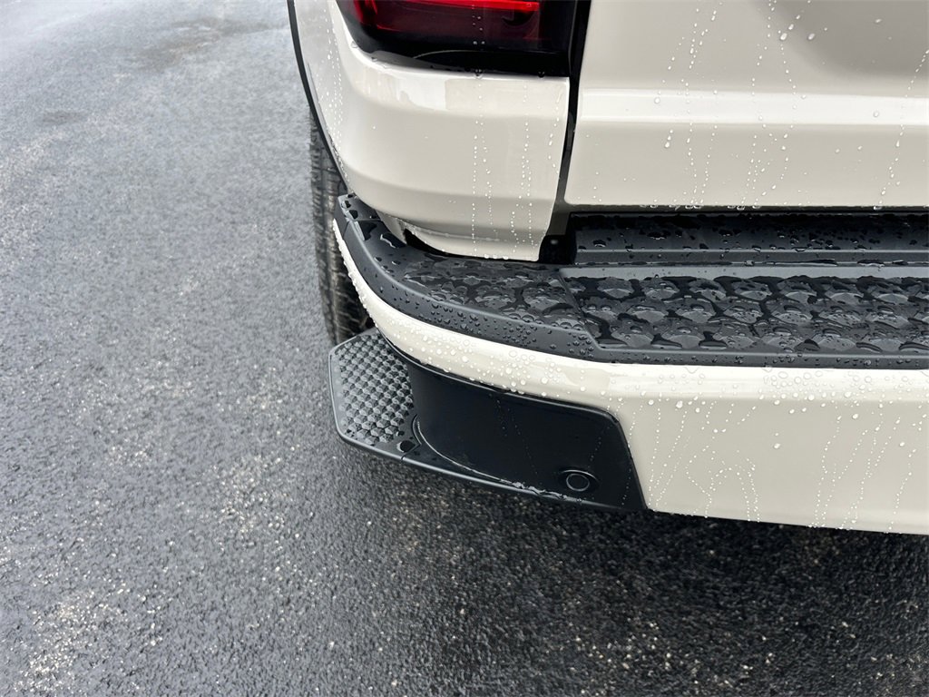 2026 GMC CANYON - Image 32