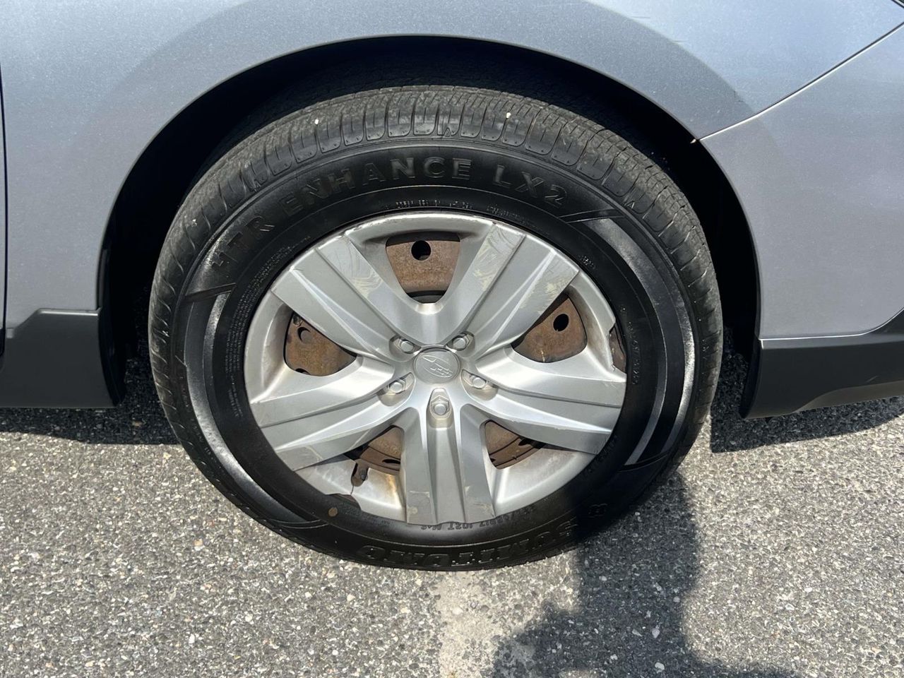 2015 Subaru Outback 2.5i photo 4