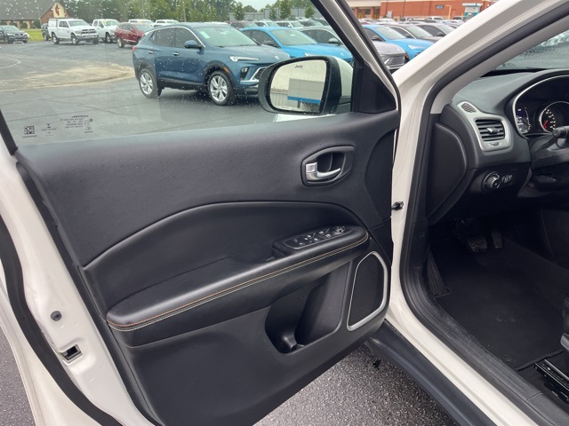 2021 Jeep Compass Latitude photo 4