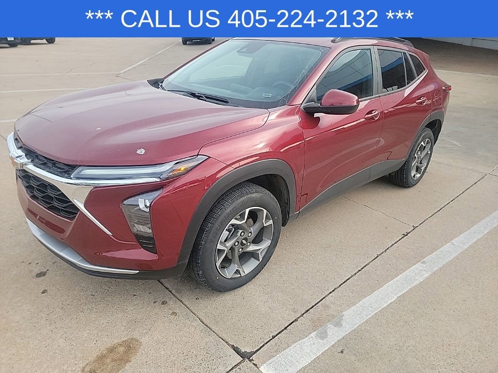 2025 Chevrolet Trax LT's photo