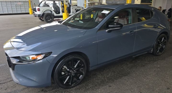 2023 Mazda Mazda3 Carbon Edition's photo