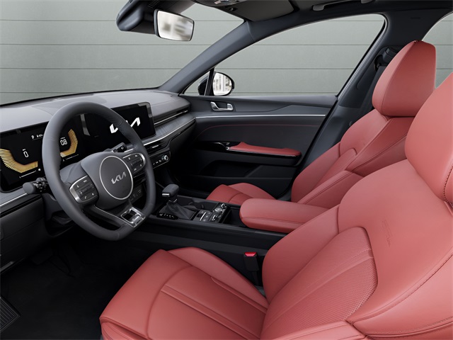 2025 Kia K5 GT-Line photo 5
