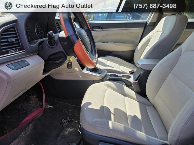 2017 Hyundai Elantra SE photo 8