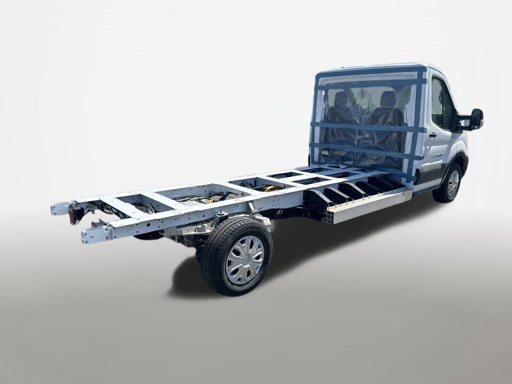 2024 Ford Transit photo 3