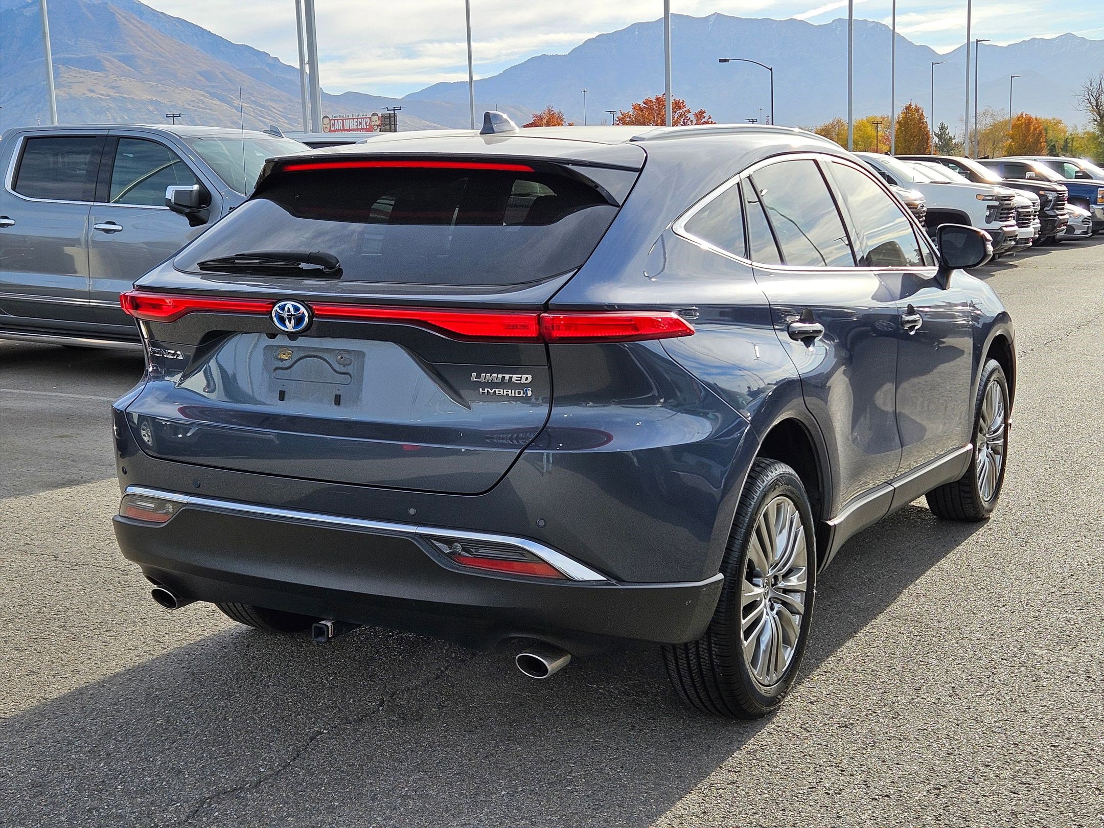 2021 Toyota Venza Limited photo 3