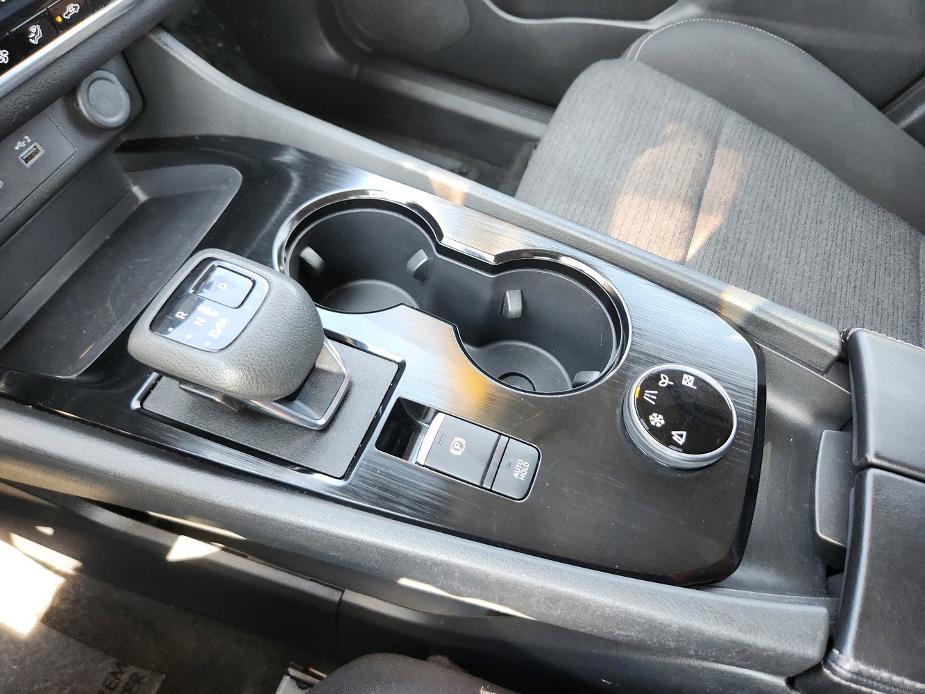 2023 Nissan Rogue SV photo 11