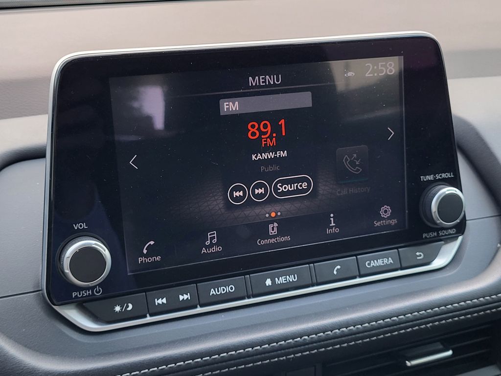 2023 Nissan Rogue SV photo 11