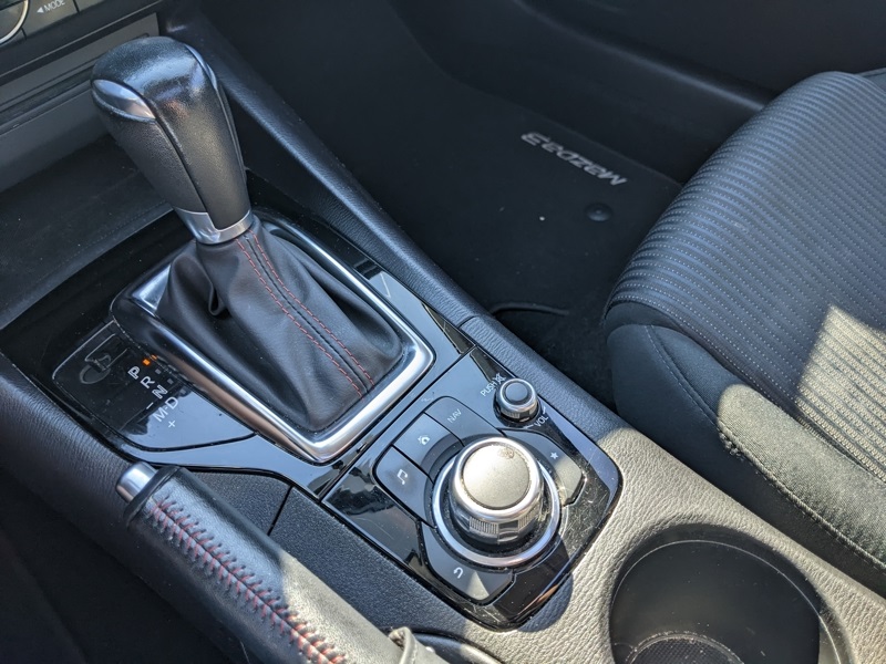 2016 Mazda Mazda3 Touring photo 17