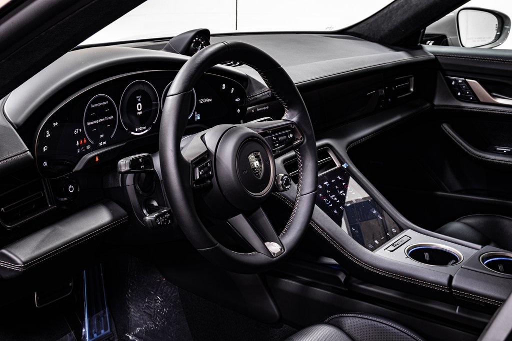 2025 Porsche Taycan Turbo photo 4