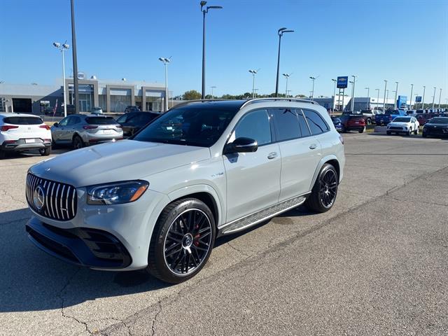 2025 Mercedes-Benz GLS AMG GLS 63's photo