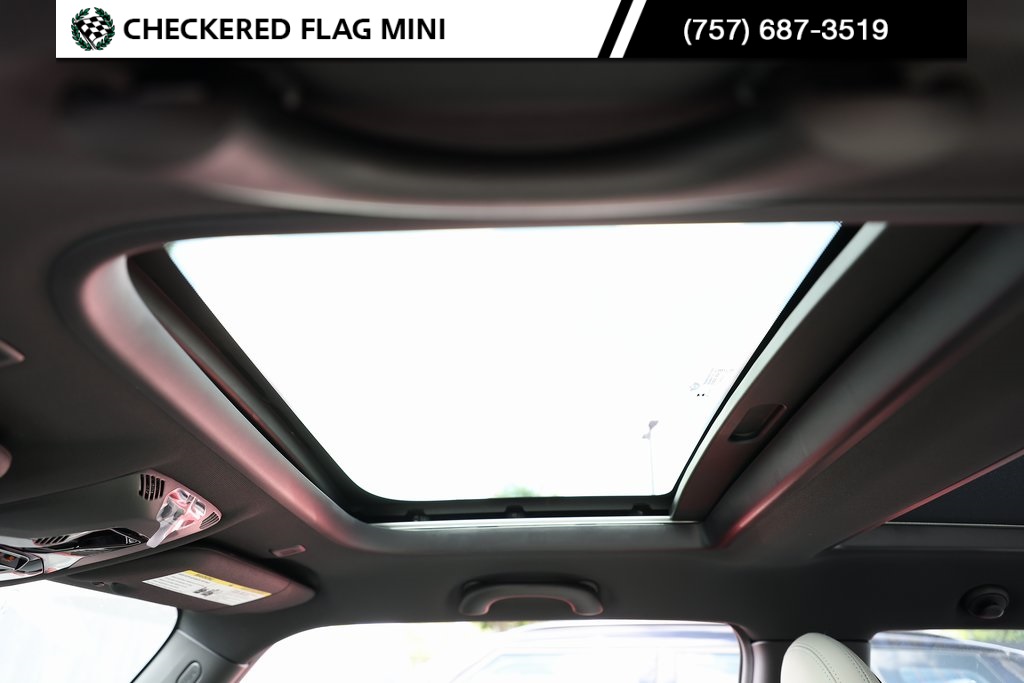 2025 Mini Cooper S Iconic photo 19