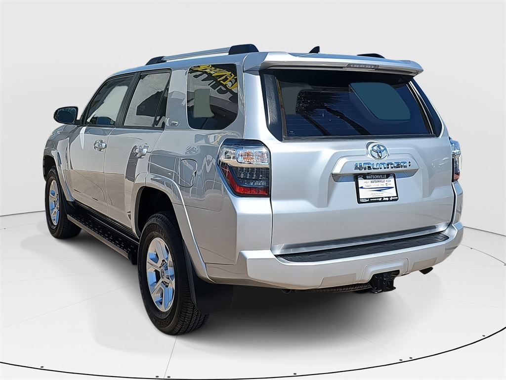 2024 Toyota 4Runner SR5 Premium photo 4