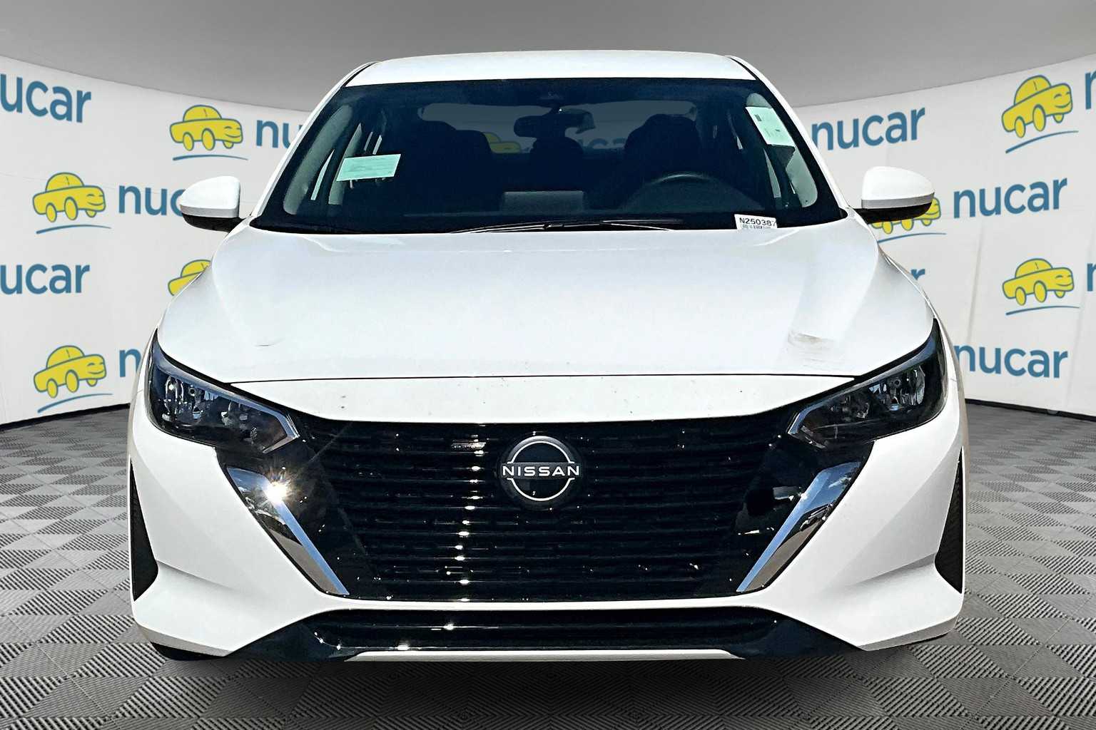 2025 Nissan Sentra SV photo 2