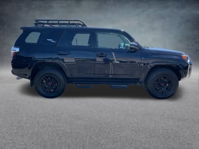 2022 Toyota 4Runner TRD Off-Road Premium photo 4