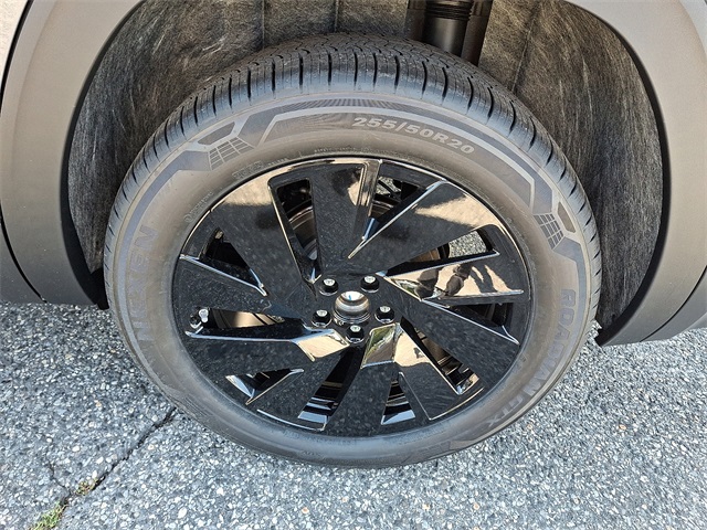 2026 Volkswagen Atlas SE Technology photo 2