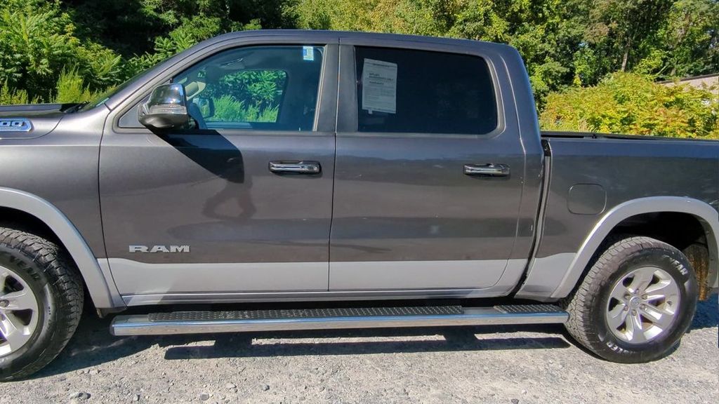 2021 Ram 1500 Laramie photo 3