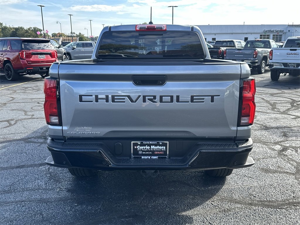 2023 Chevrolet Colorado Z71 photo 3