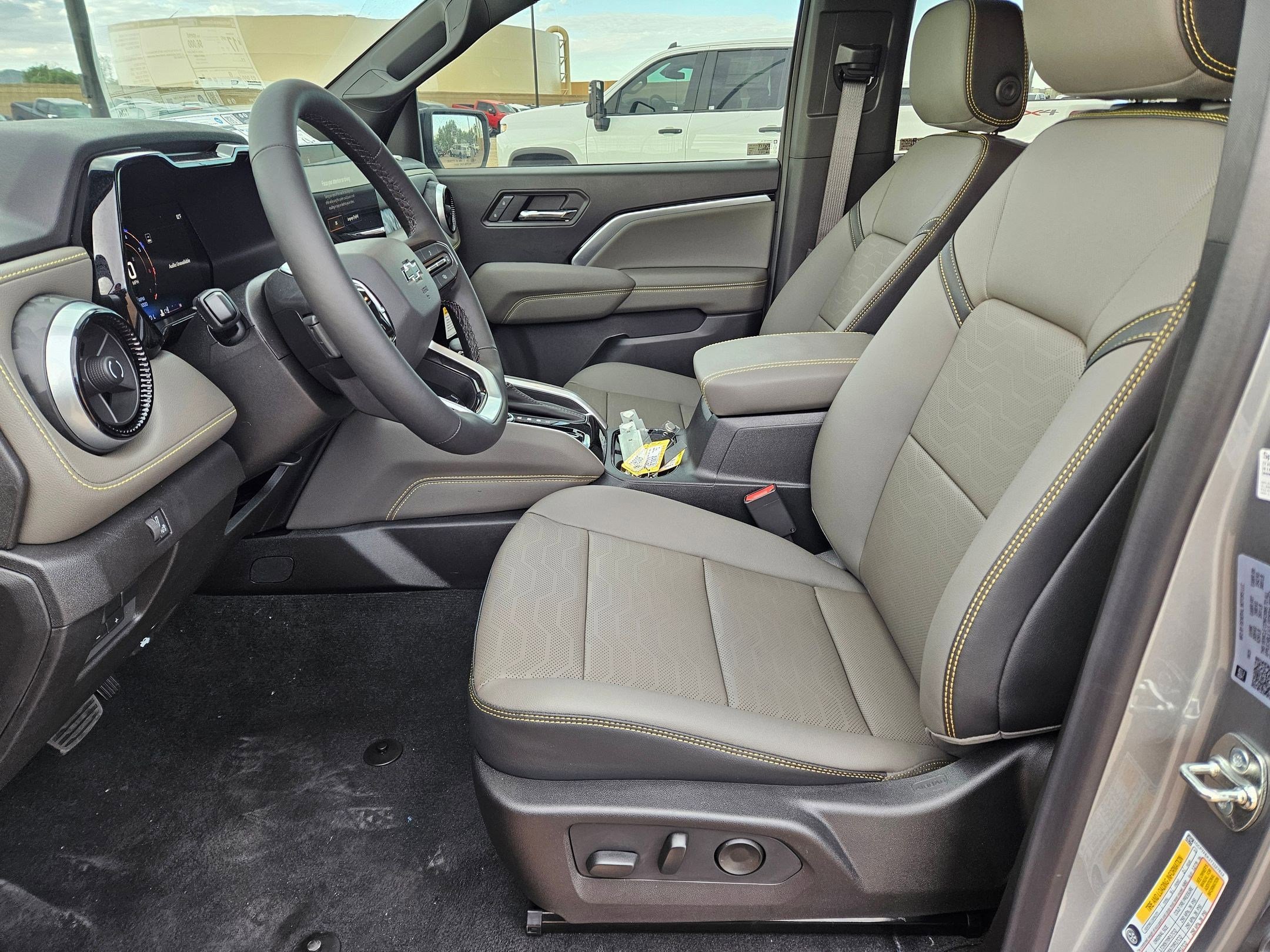 2026 Chevrolet Colorado ZR2 photo 16