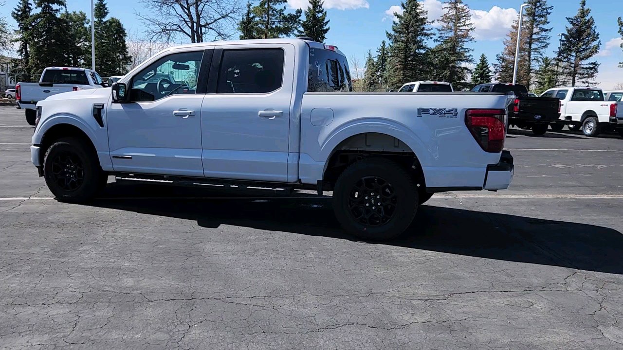 2025 Ford F-150 XLT photo 4