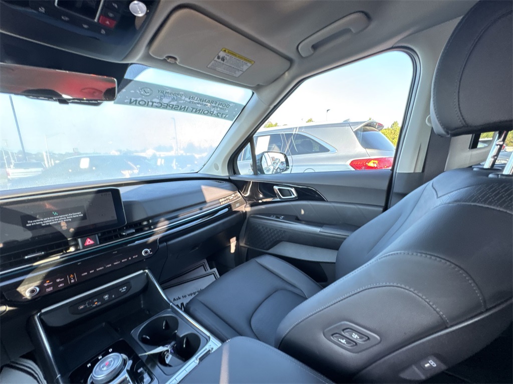 2025 Kia Carnival SX Prestige photo 10