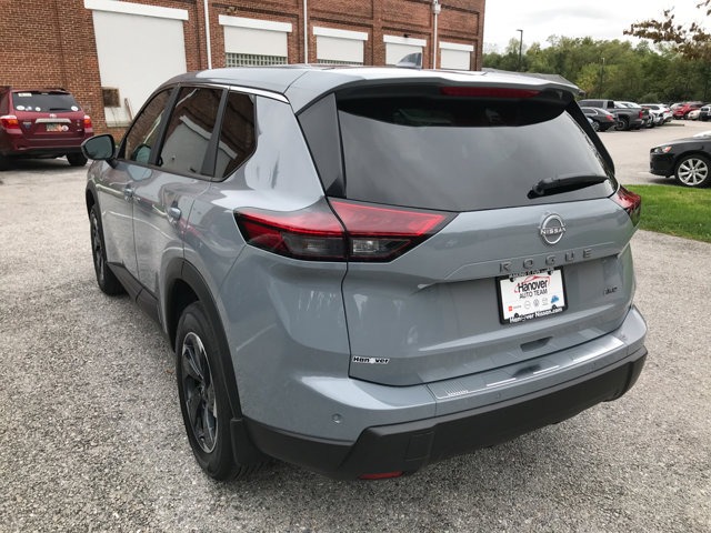 2026 Nissan Rogue SV photo 4