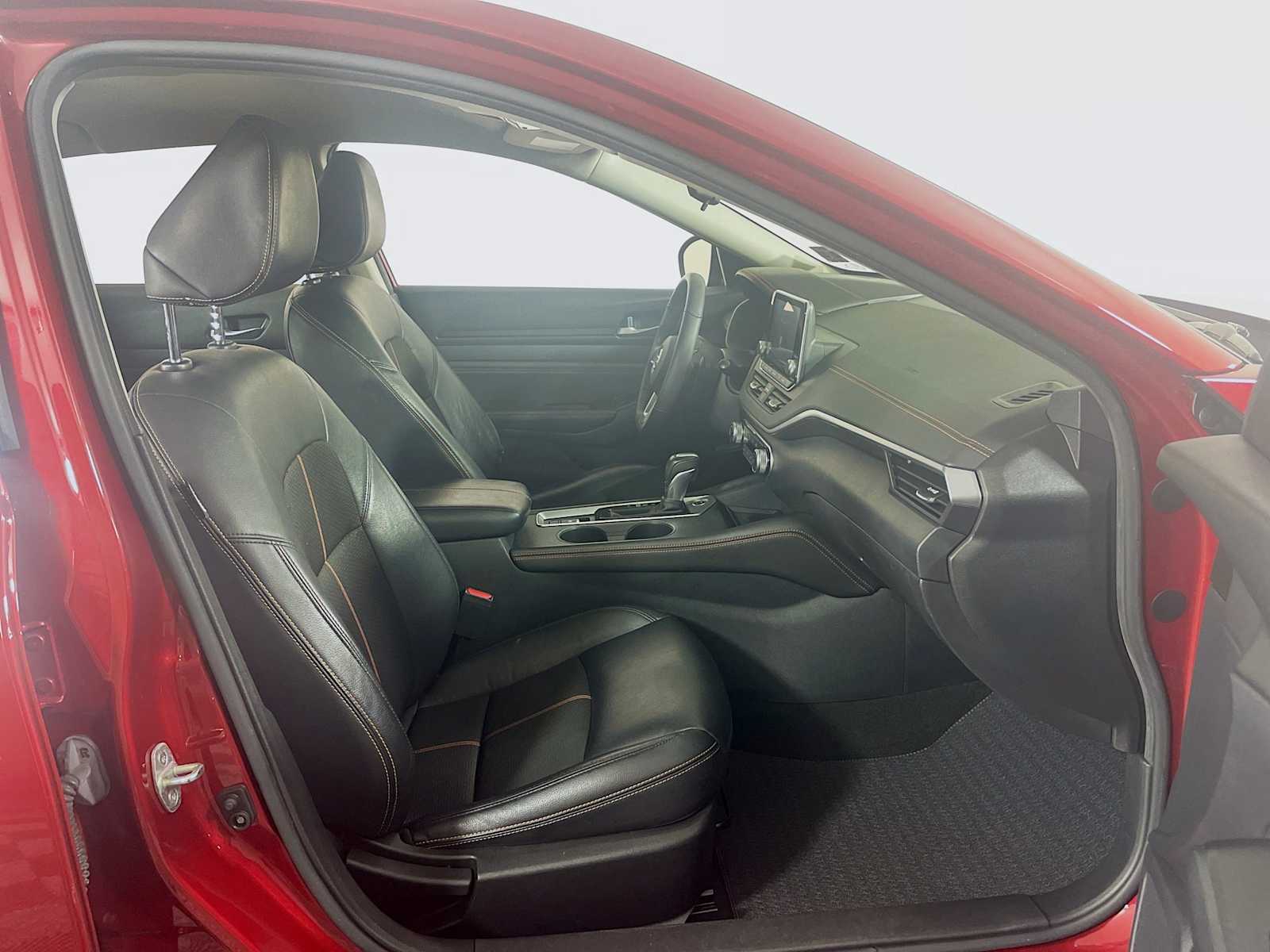 2022 Nissan Altima 2.5 SR photo 23
