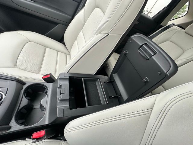 2025 Mazda CX-5 2.5 S Preferred photo 25