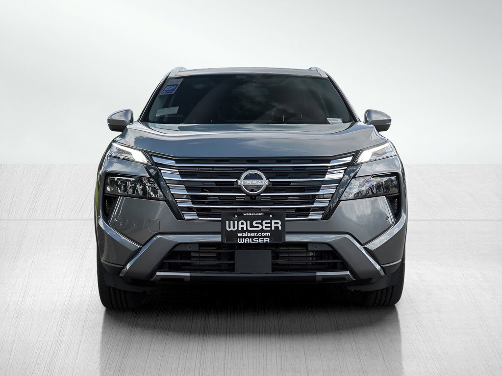 2025 Nissan Rogue SL photo 2