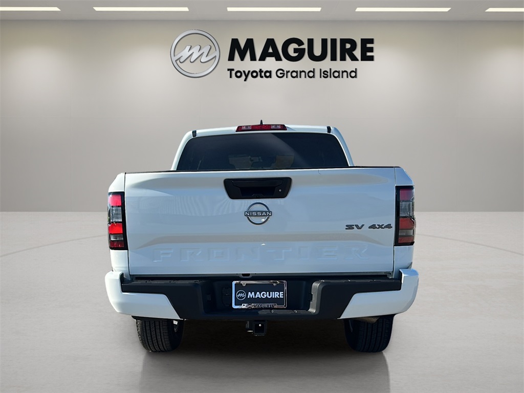 2023 Nissan Frontier Crew Cab SV photo 4